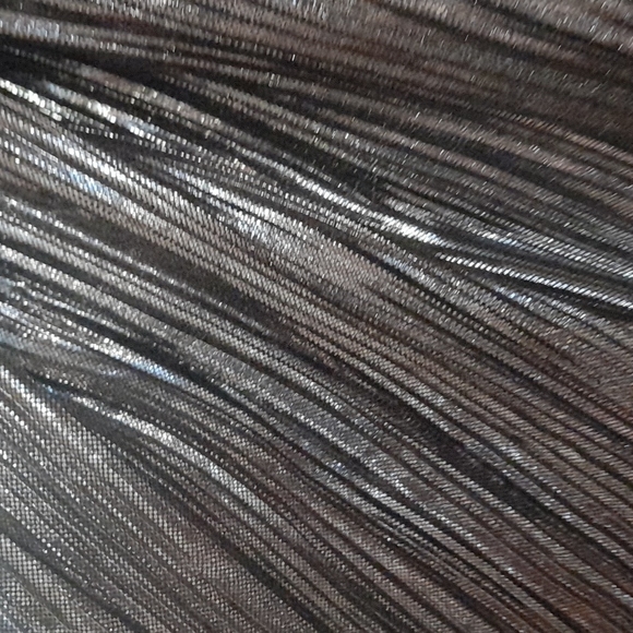 Belted metallic pleated dress - Picture 2 of 2